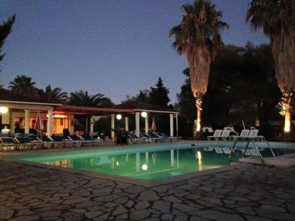 Athina Aparthotel Kávos Buitenkant foto