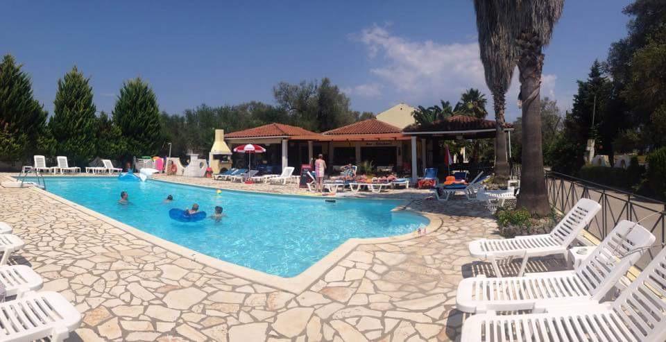 Athina Aparthotel Kávos Buitenkant foto