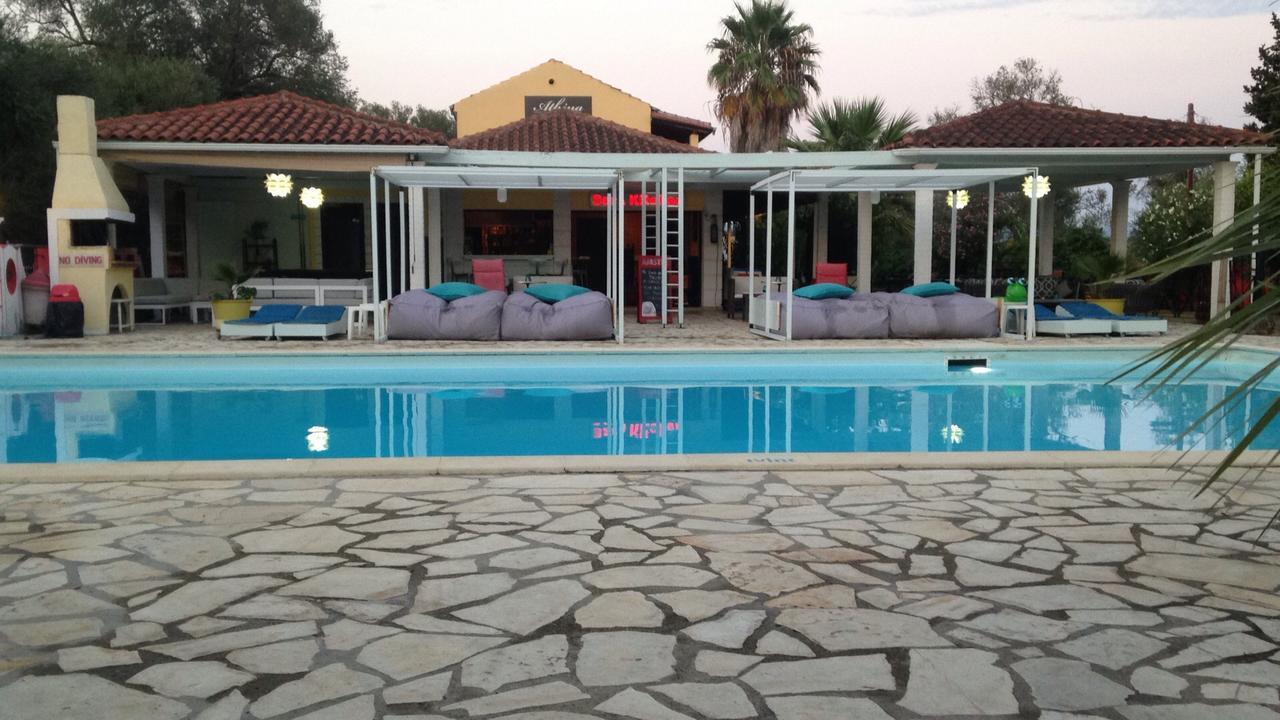 Athina Aparthotel Kávos Buitenkant foto