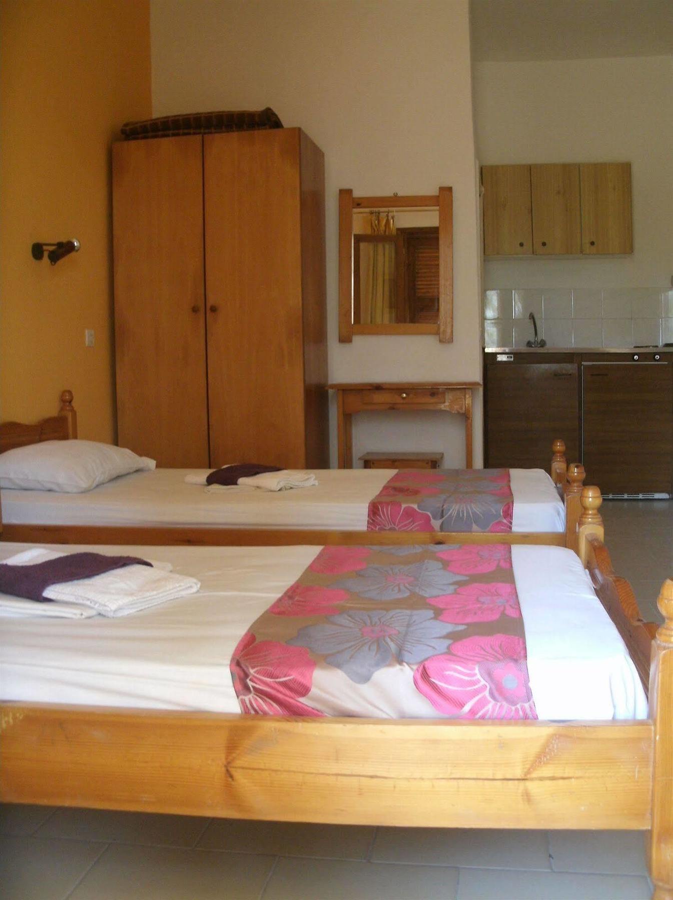 Athina Aparthotel Kávos Buitenkant foto